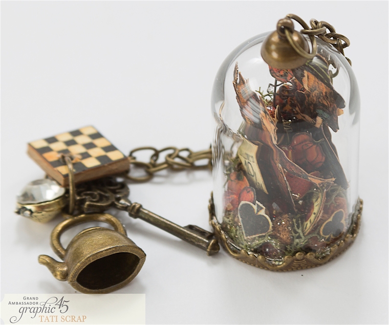Tati, The Magic Hallowe'en in Wonderland in a Glass Dome, Product by Graphic 45, Photo 6.2